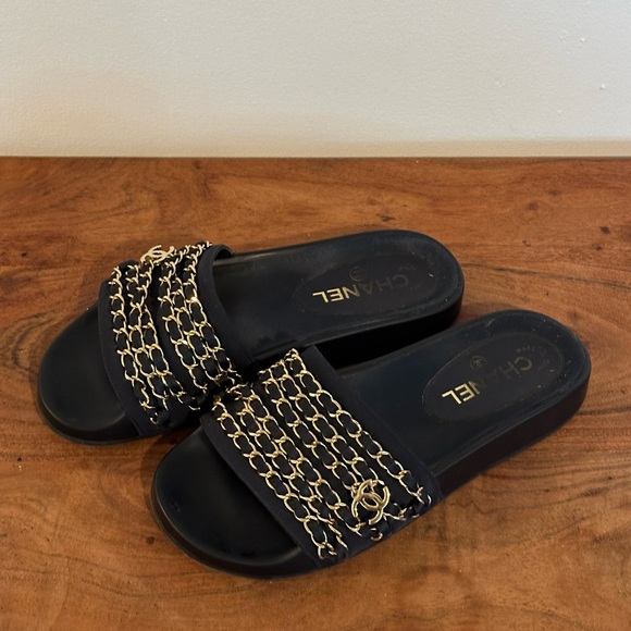 Chanel Chain Slides Navy Blue - Picture 2 of 3